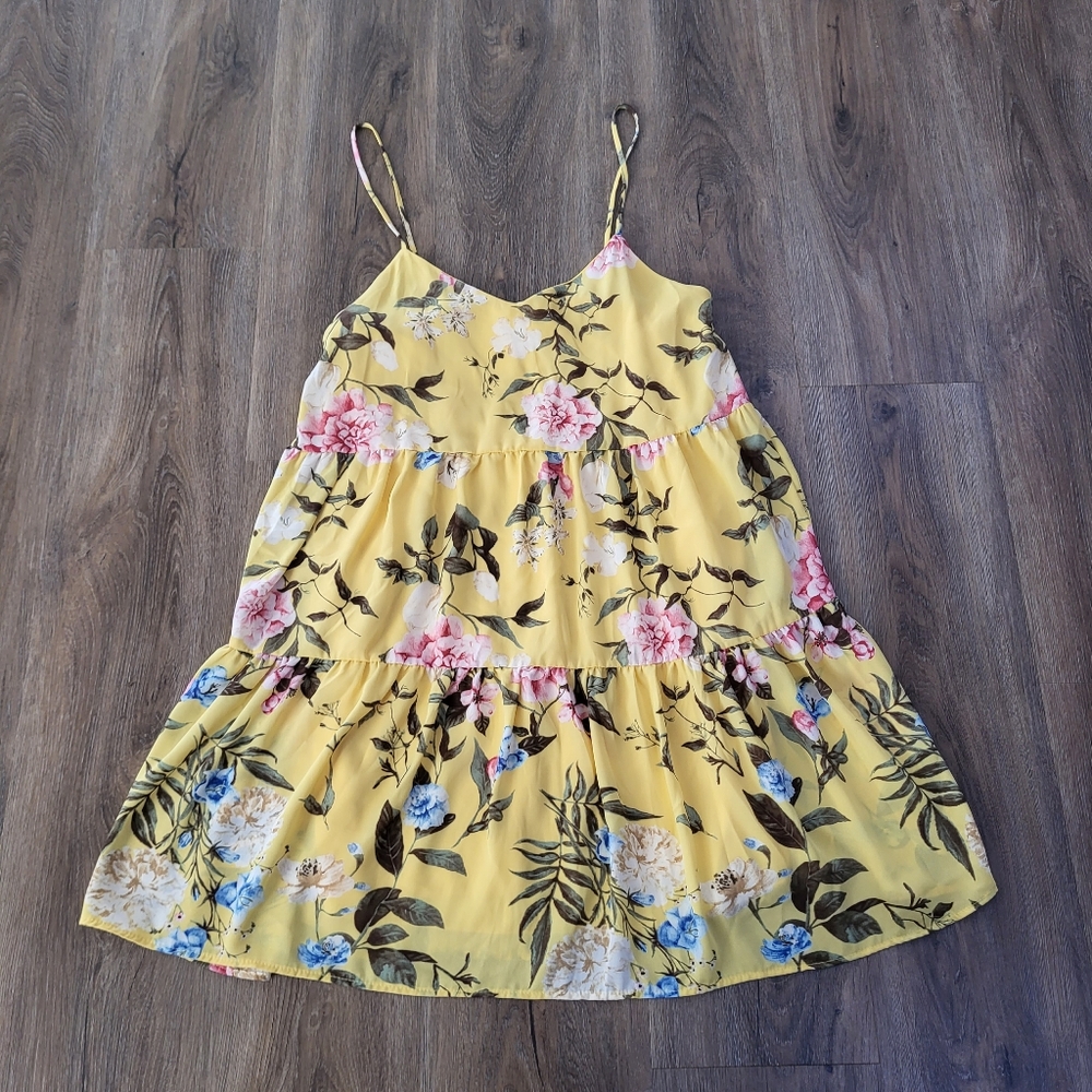 Everly Yellow Floral Babydoll Dress Medium Tiered Ruffle Boho Cottagecore Mini